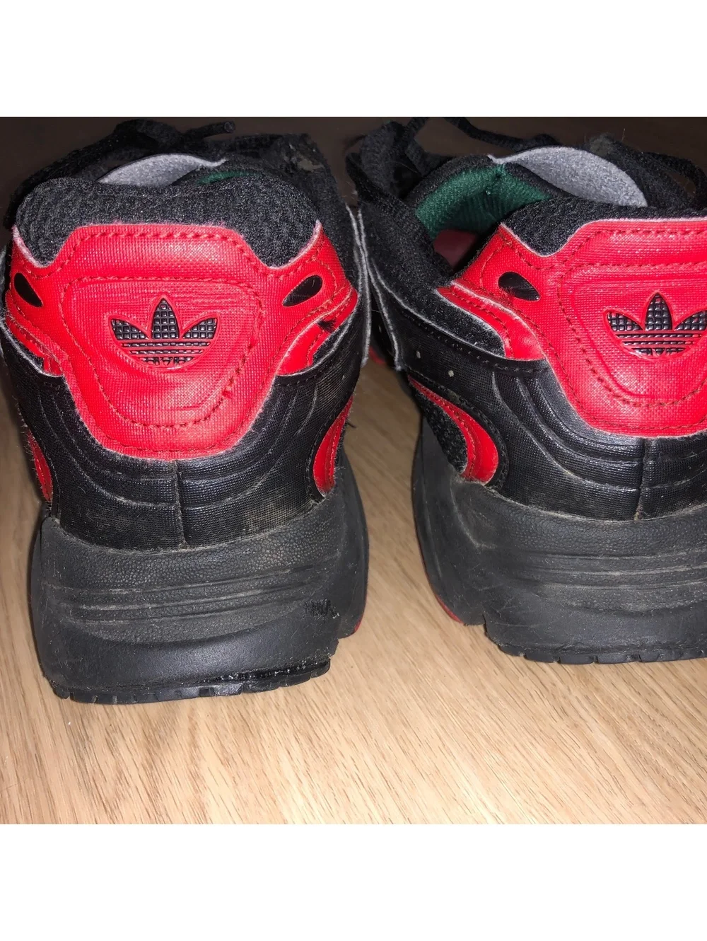 ADIDAS OZMILLEN ORIGINALS BLACK RED TRAINING RUNNING SHOES GREEN MENS SIZE 10.5